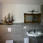 Traudi's Huesing