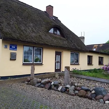 Traudi's Huesing Apartment Born